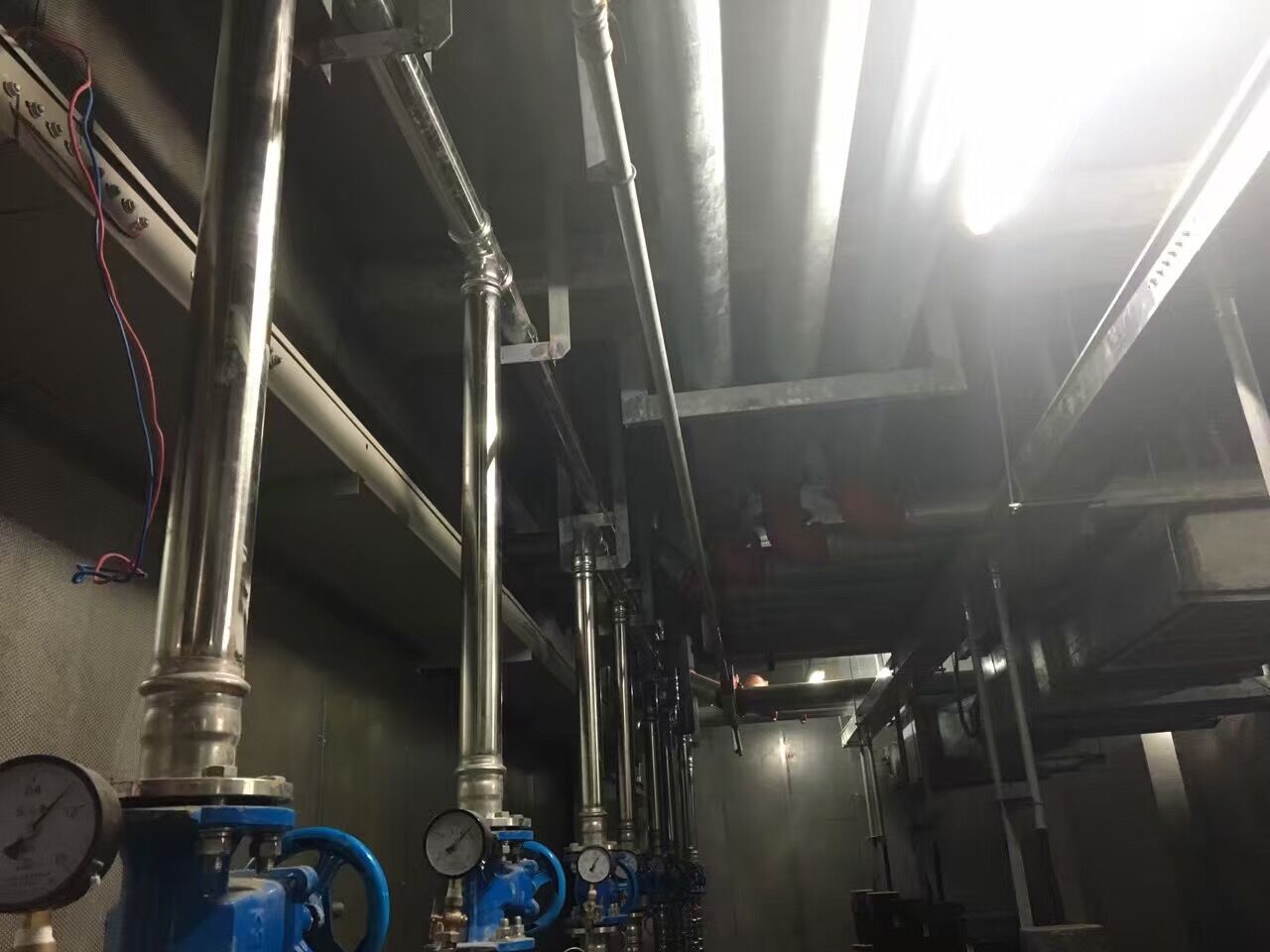 双卡压不锈钢水管工程案例开云在线平台-开云在线网页版
牌