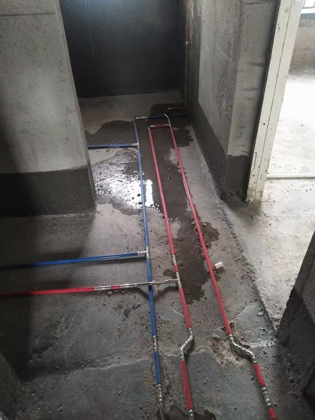 开云在线平台-开云在线网页版
牌覆塑不锈钢冷热水管安装现场.jpg